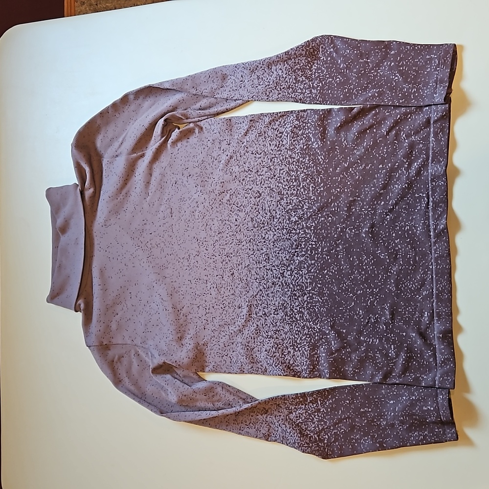 Athleta Medium Flurry Baselayer Turtleneck